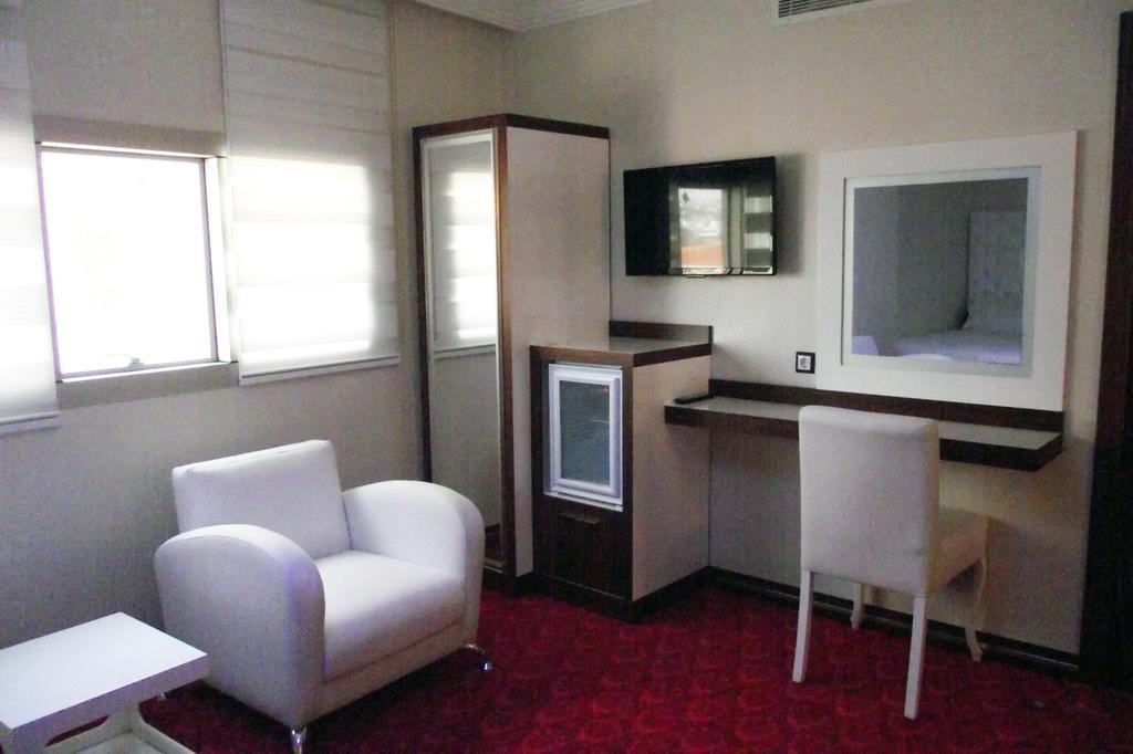 Ismira Hotel Ankara Ruang foto