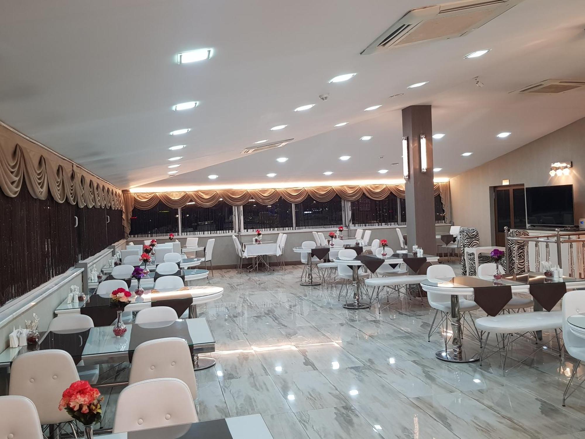 Ismira Hotel Ankara Bagian luar foto