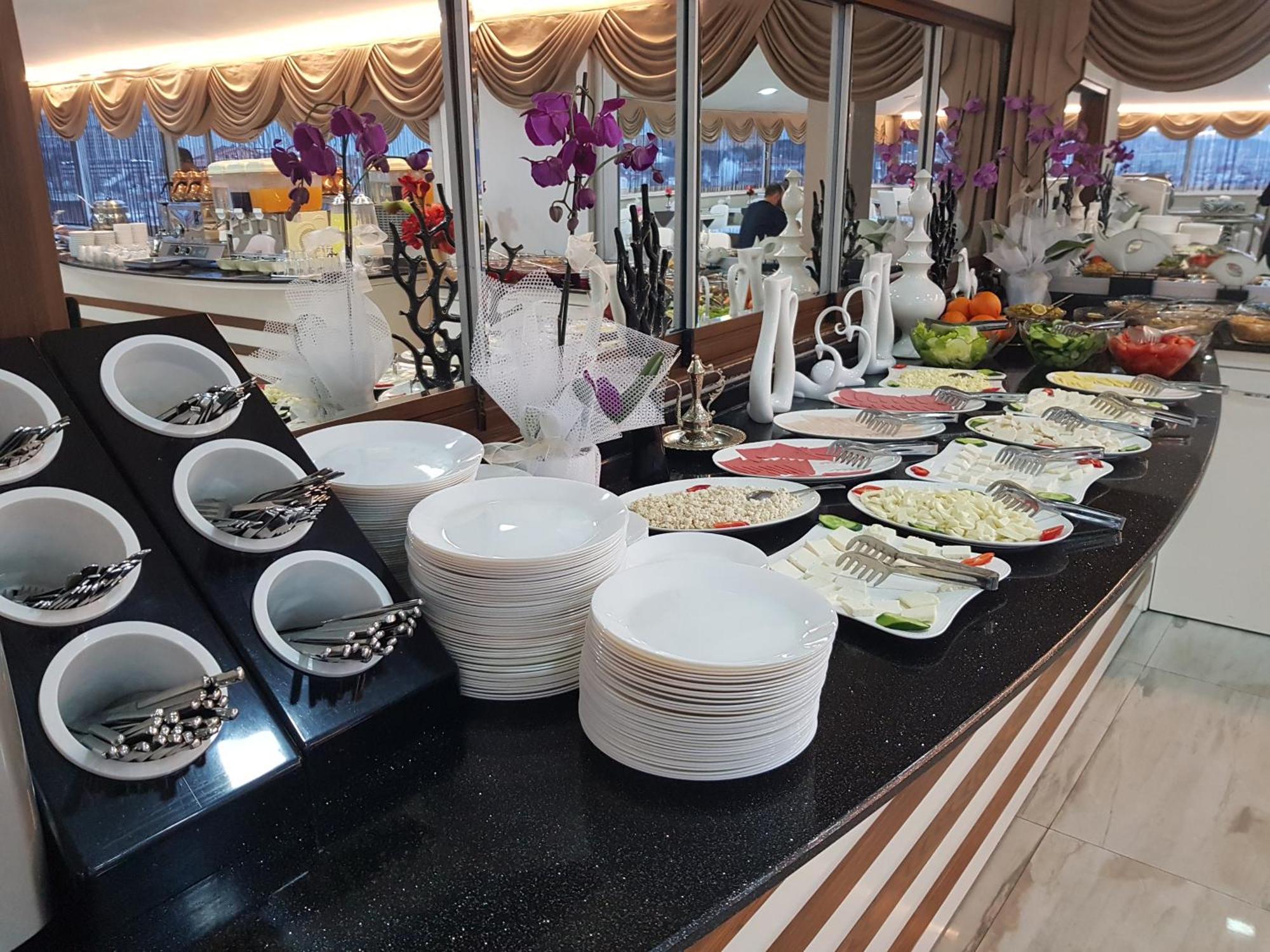Ismira Hotel Ankara Bagian luar foto