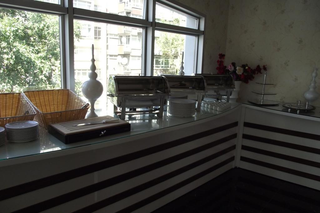 Ismira Hotel Ankara Bagian luar foto