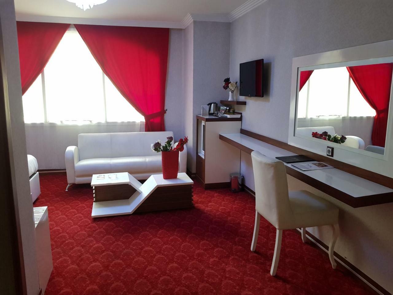 Ismira Hotel Ankara Bagian luar foto